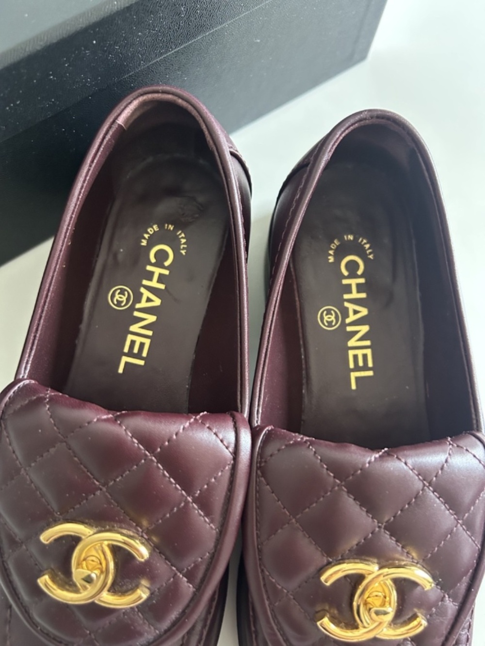 Chanel Turnlock Loafer 7.5 Burgundy - Picture 4 of 8